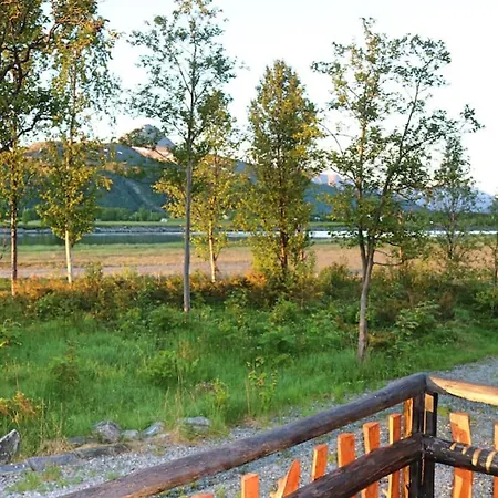 Lodge By The River Storslett